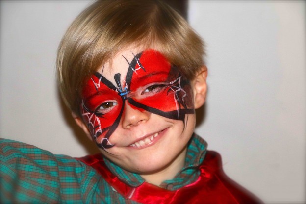Un maquillage super héro pour l'anniversaire de garçon et le carnaval.