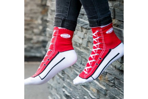 Chaussettes ado style basket couleur rouge fetes adolescents Noel